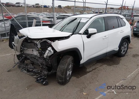 2024 Toyota Rav4 Hybrid Xle z USA, uszkodzony, nr VIN 4T3RWRFV6RU155335